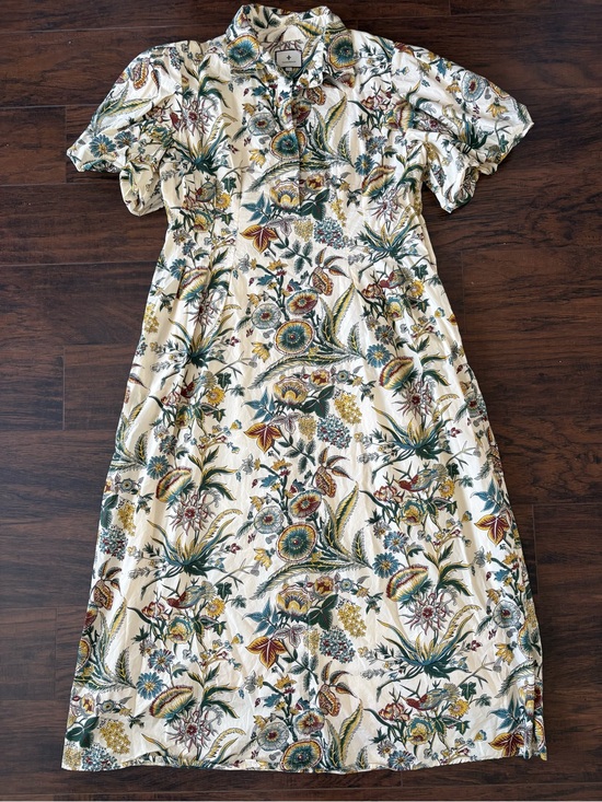 Tuckernuck Dresses & Skirts - Tuckernuck Beige floral maxi dress size XXL